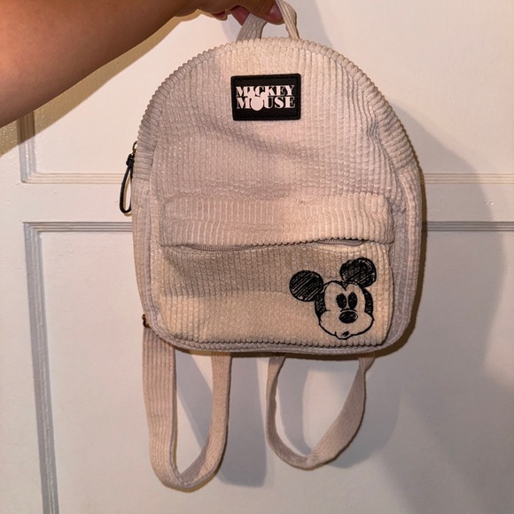 Disney mickey cream backpack - Picture 2 of 4